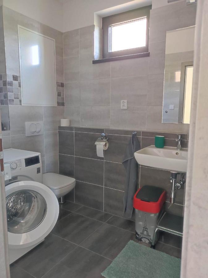 Apartamento Mezadler Košice Exterior foto