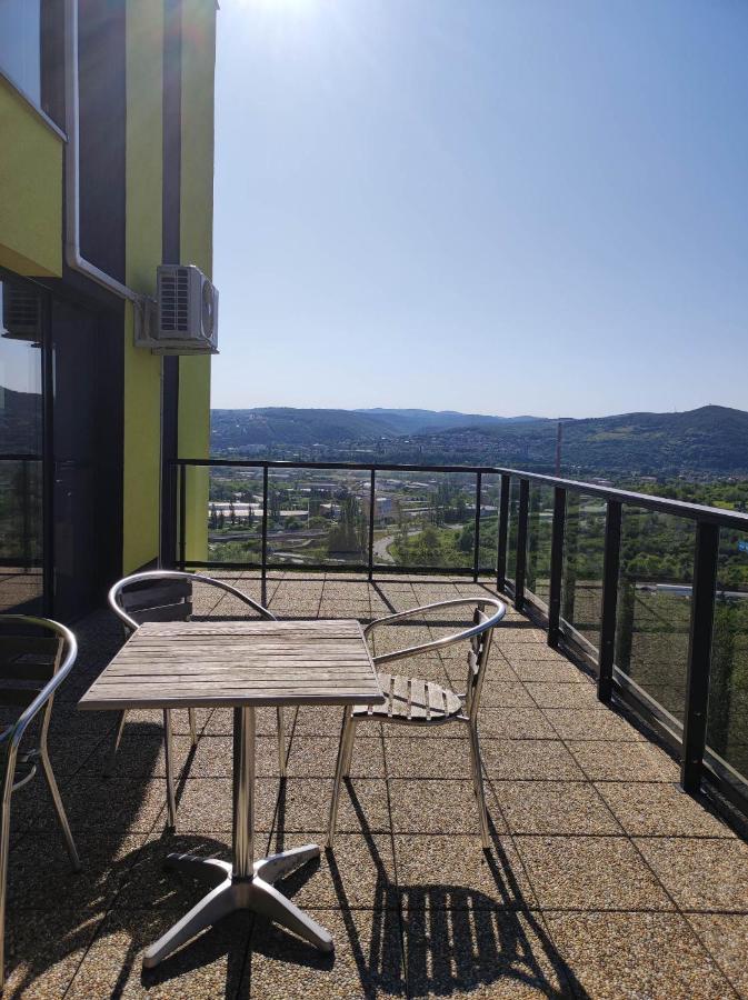 Apartamento Mezadler Košice Exterior foto